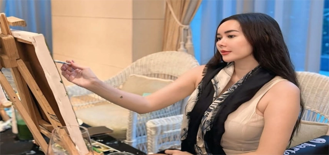 Aura Kasih Diduga Jalin Hubungan dengan Ridwan Kamil sejak 2023