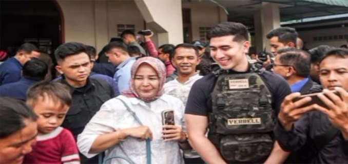 Verrel Bramasta Terjun Langsung Bantu Korban Banjir Sumatera