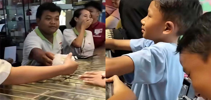 Viral Aksi Kocak Bocah Jual Batu Ke Toko Emas Di Bojonegoro