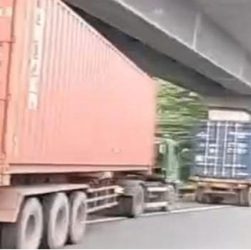 Viral Truk Sumbu 3 Dikawal Anggota TNI Dihalau Polisi